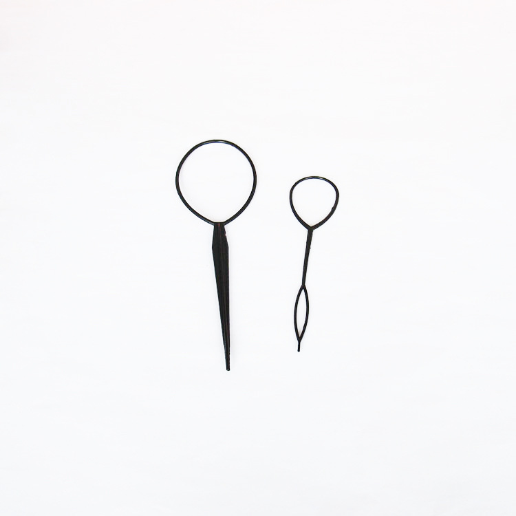 A 2-piece set of hair-pulling needles, hair straighteners, hair styling tools and magic hair dressers details Picture