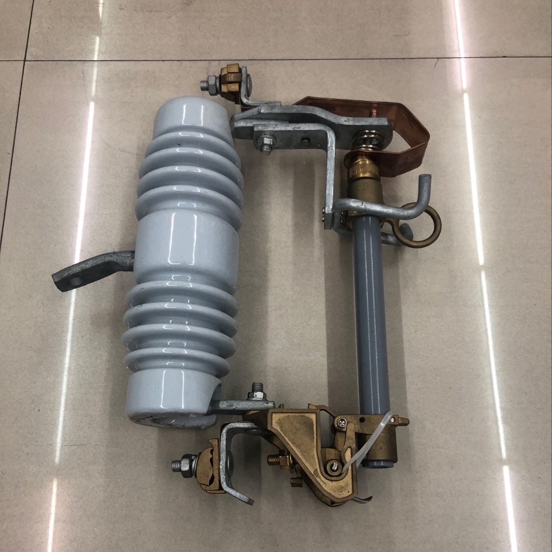 跌落式熔断器 12KV 伊朗款