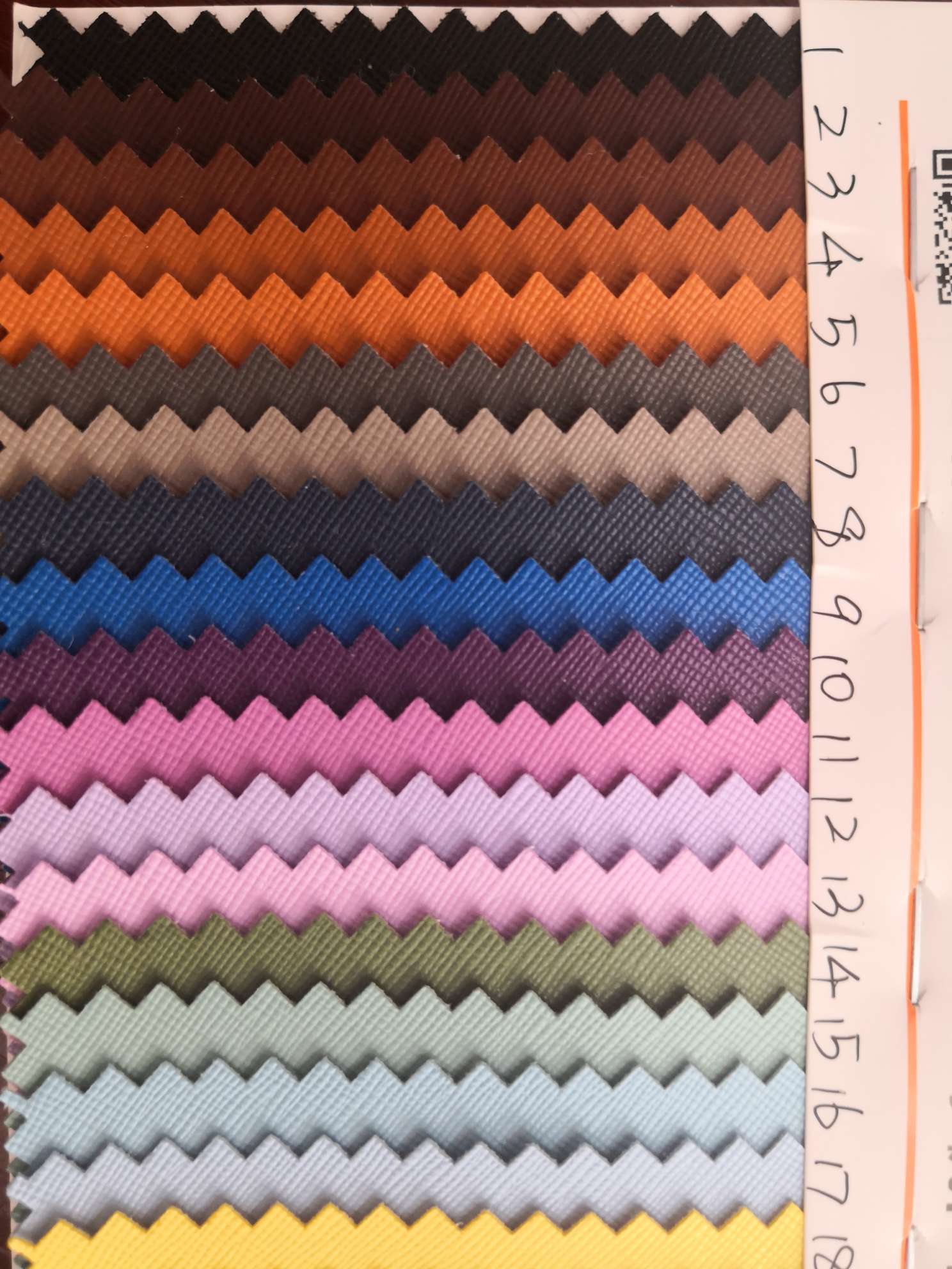 Environmental cross grain new European standard environmental protection materials are suitable for bags, belts, clothing accessories, packaging and decorating shoes Specification drawing