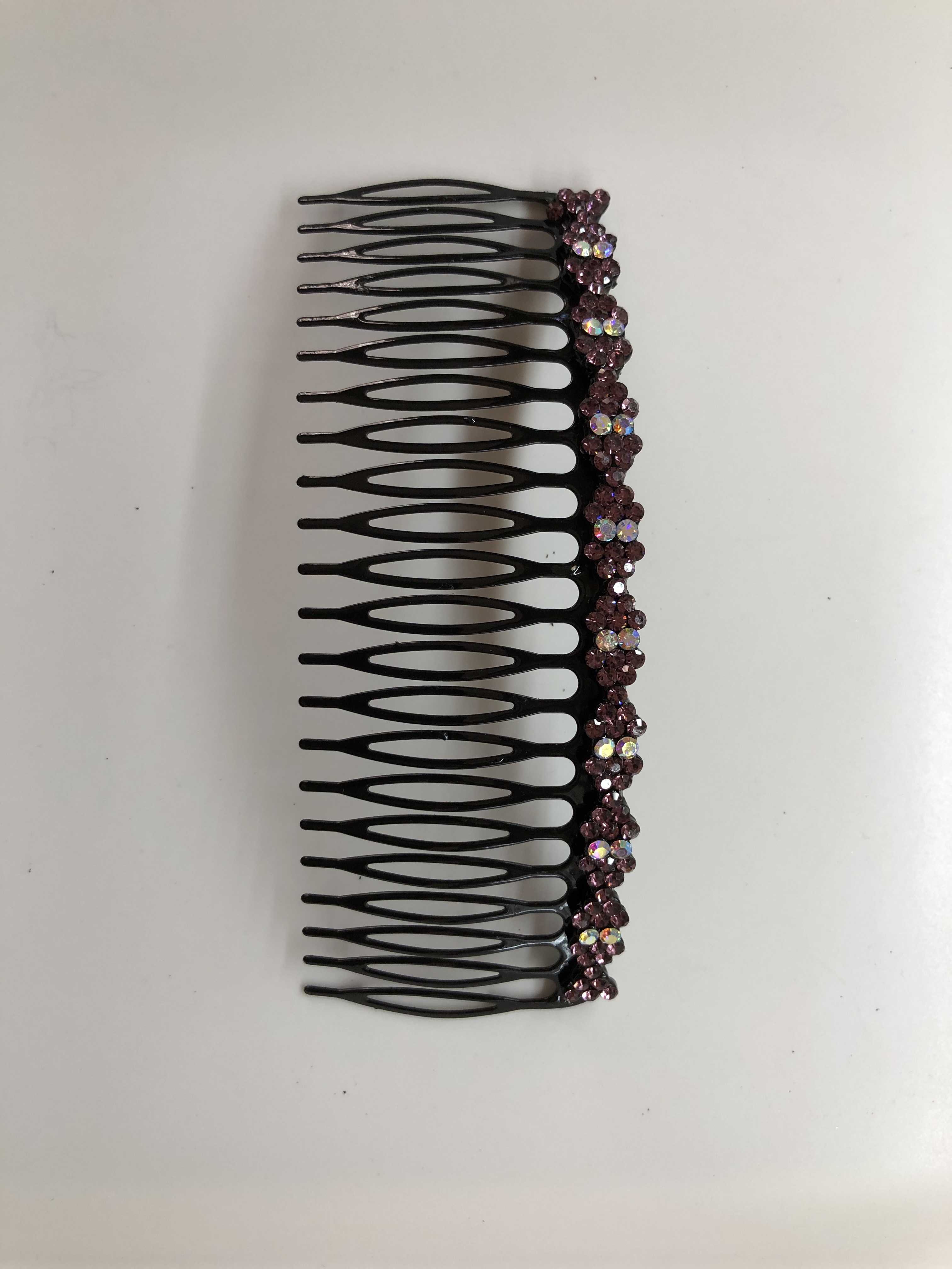 22 Teeth Iron Hair Comb Bow Tie Fashion Trend Casual Korean Version Butterfly Beautiful 085 Application Scenario