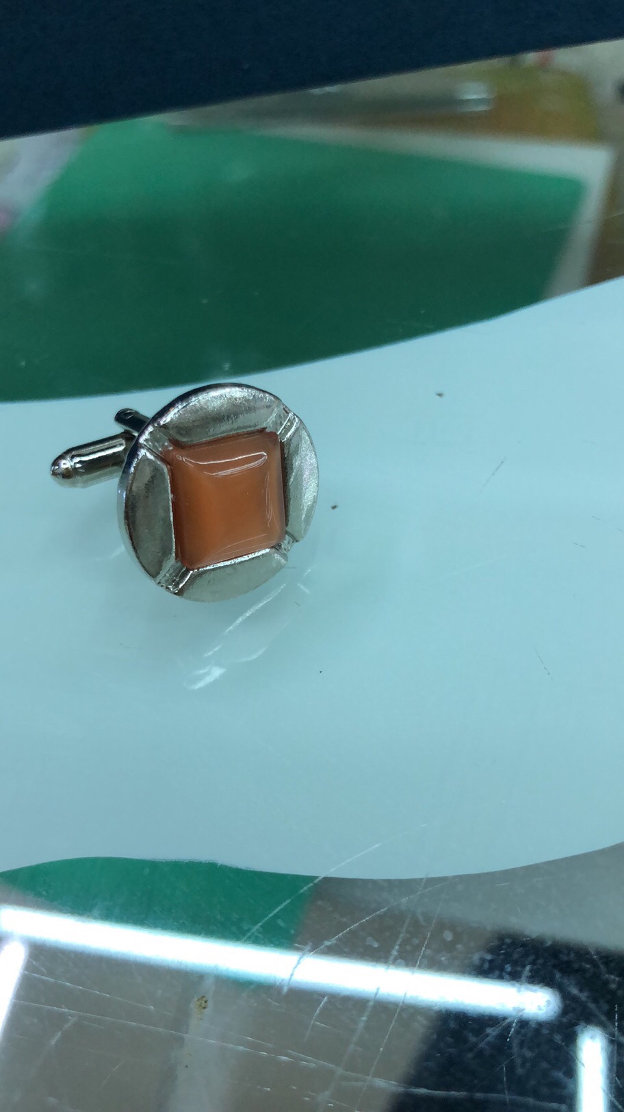 Iron material cat's eye cufflinks in multiple colors Specification image