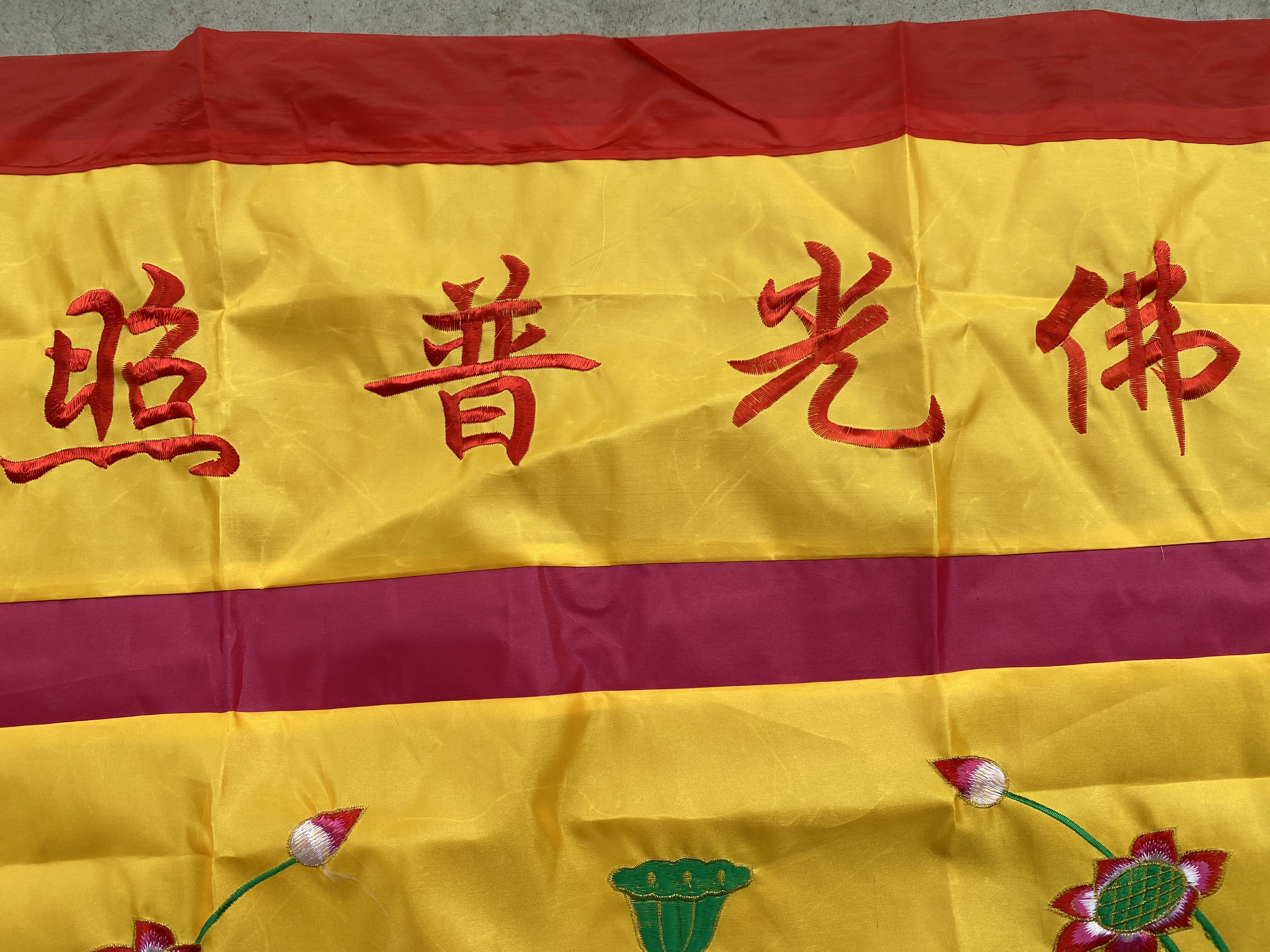 Lotus flowers around the table Application Scenario