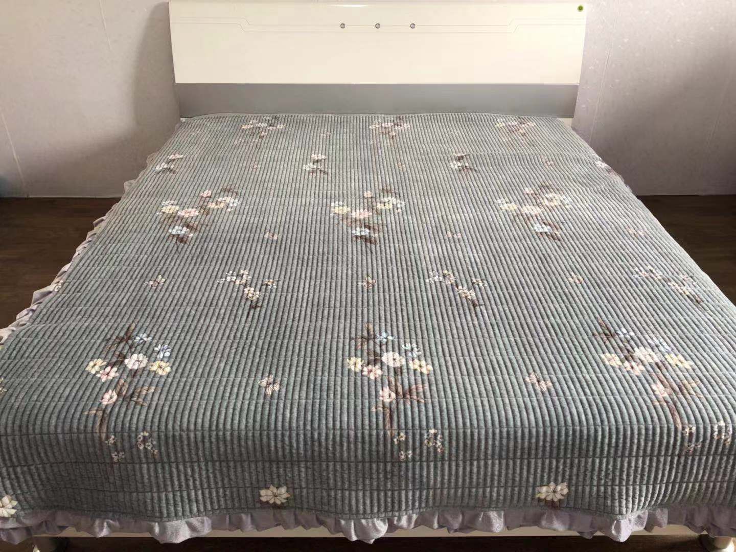 拉舍尔毯实物图