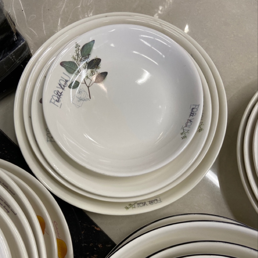 Pure white printed ceramic plates with tree branch patterns in a simple style are available in multiple sizes and styles Specification image