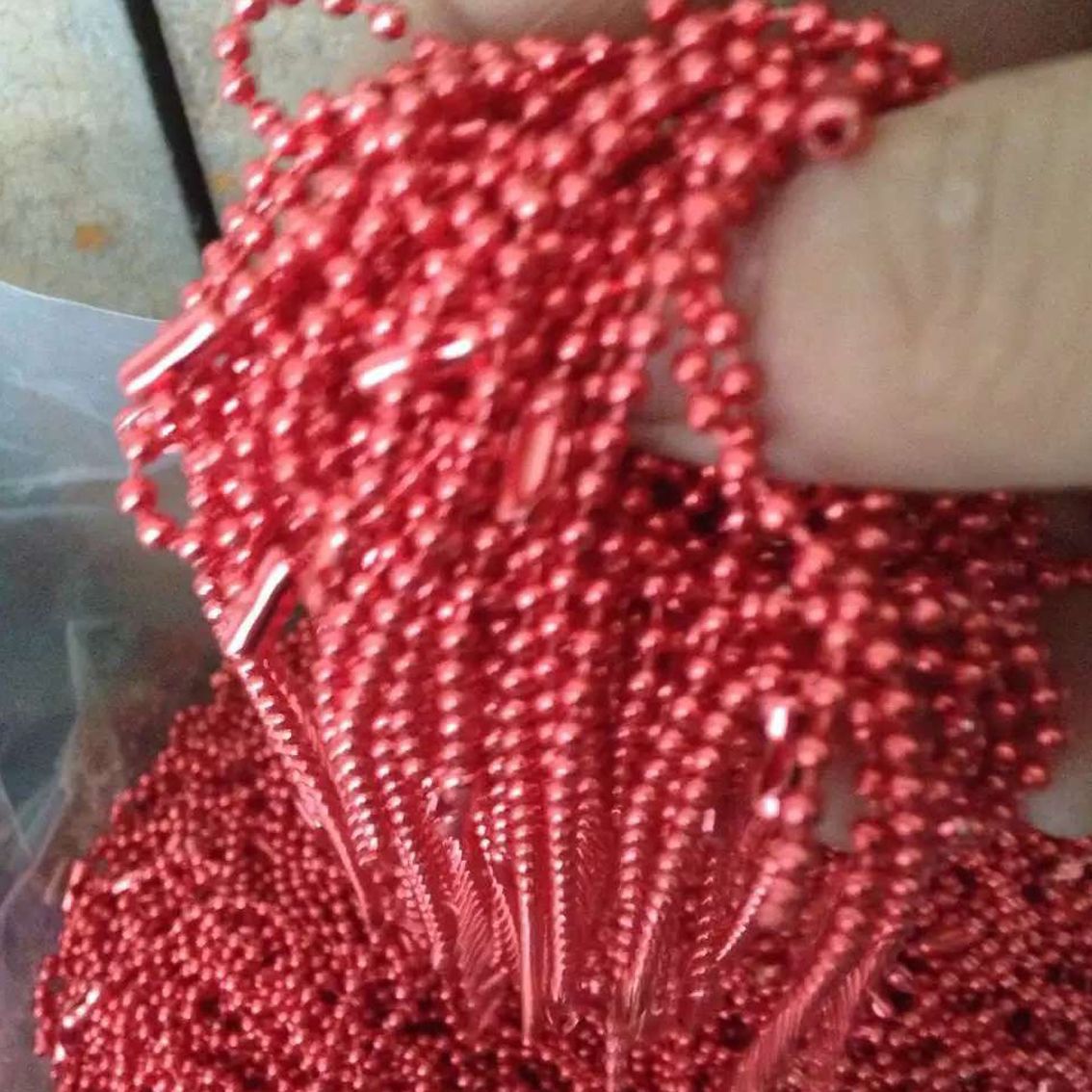 Manufacturers directly PVC soft glue into zipper zipper plastic puller clothing cases and bags puller end pull pull rope pull handle I