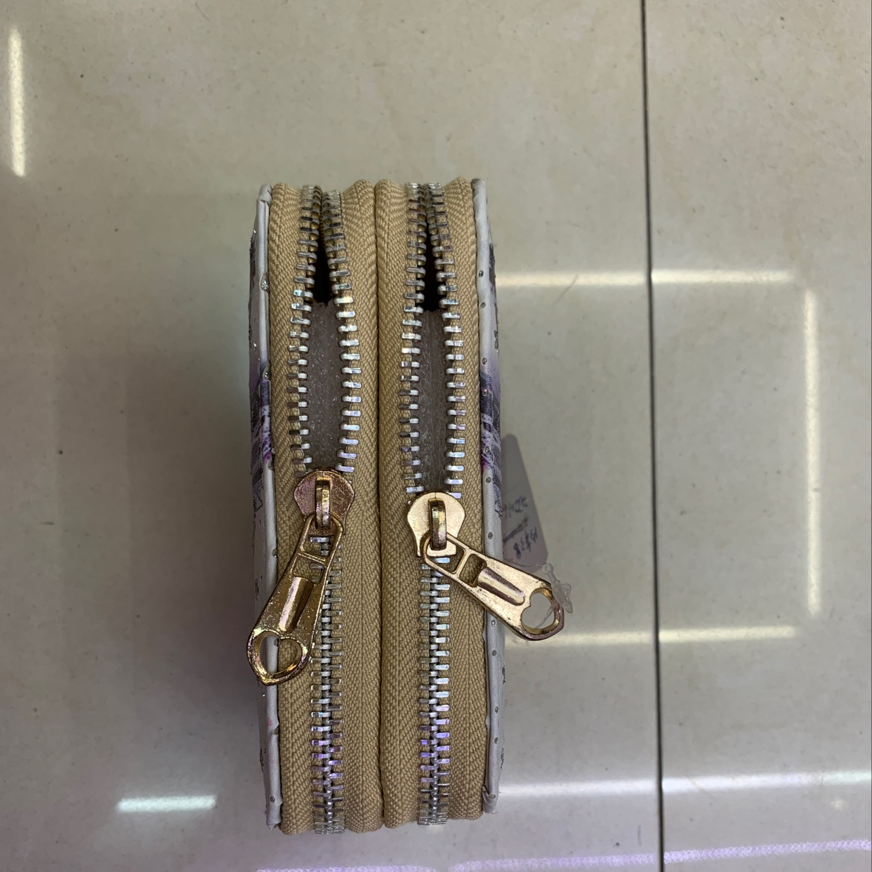 数码印花系列中号双拉钱包产品图