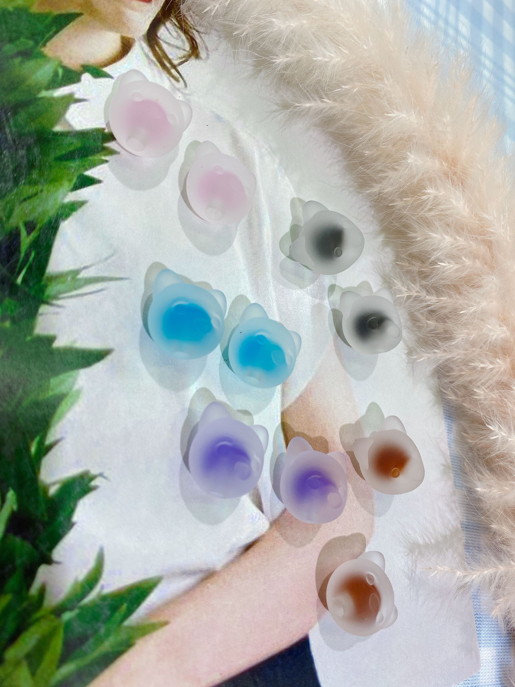 Acrylic half-hole two-color rubber beads, dog head DIY headband, clothing accessories, pen hang accessories detail image 1