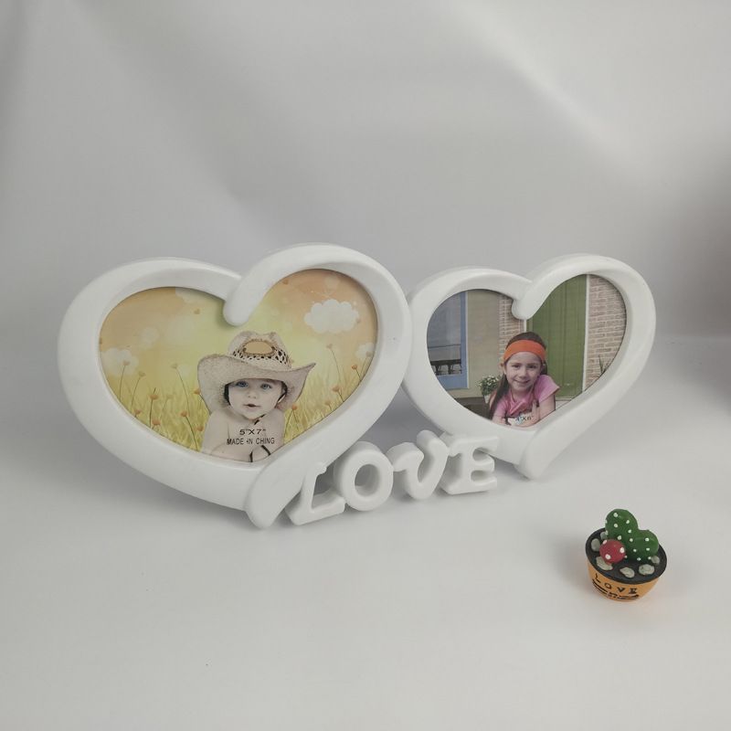 厂家直销创意卡通塑料相框摆台6寸 7寸儿童相框摆台 情侣相框