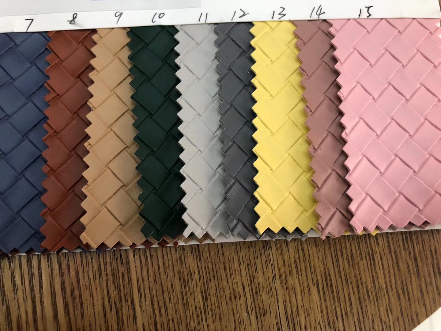 Factory direct sales, wholesale and retail of new 1.0mm thick eco-friendly woven leather soft bags details Picture