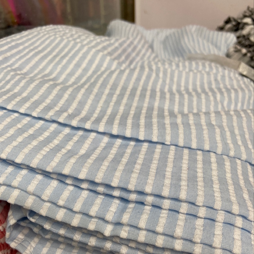 浅蓝色条纹涤纶布料装饰品工艺品头饰布料多色可选