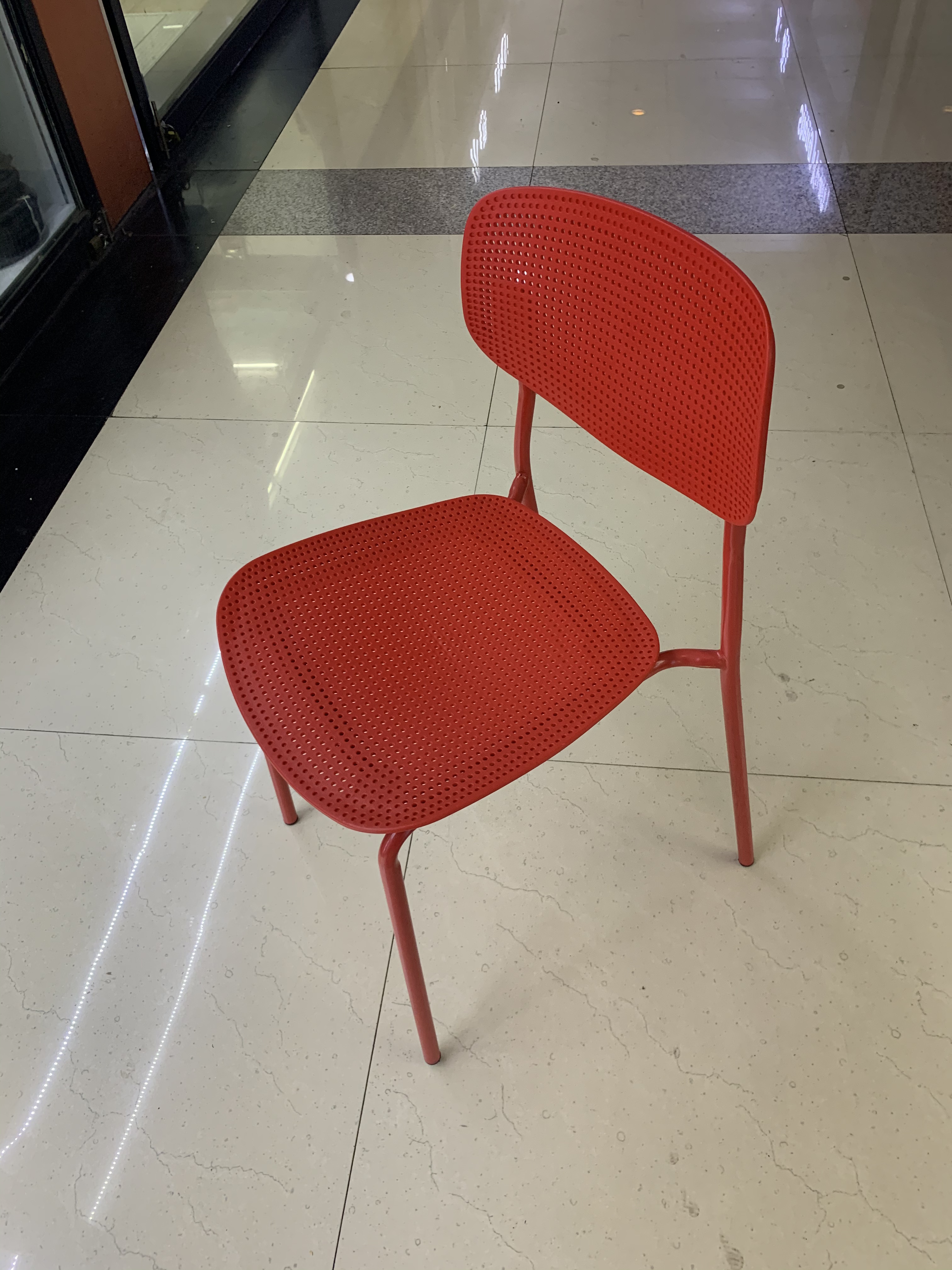 小巧结实耐用可叠装细节图