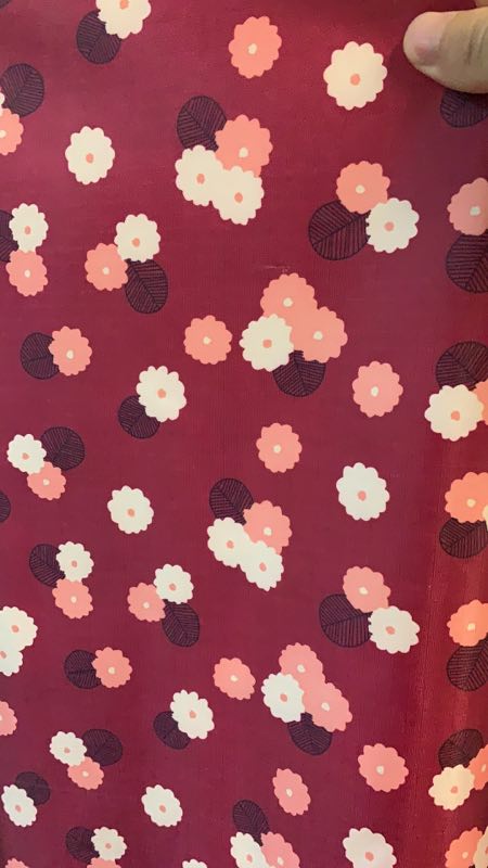 格子印花酒红花朵