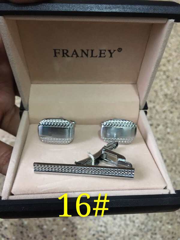 Silver brushed cufflinks with tie clips set CuffLinks Item Picture