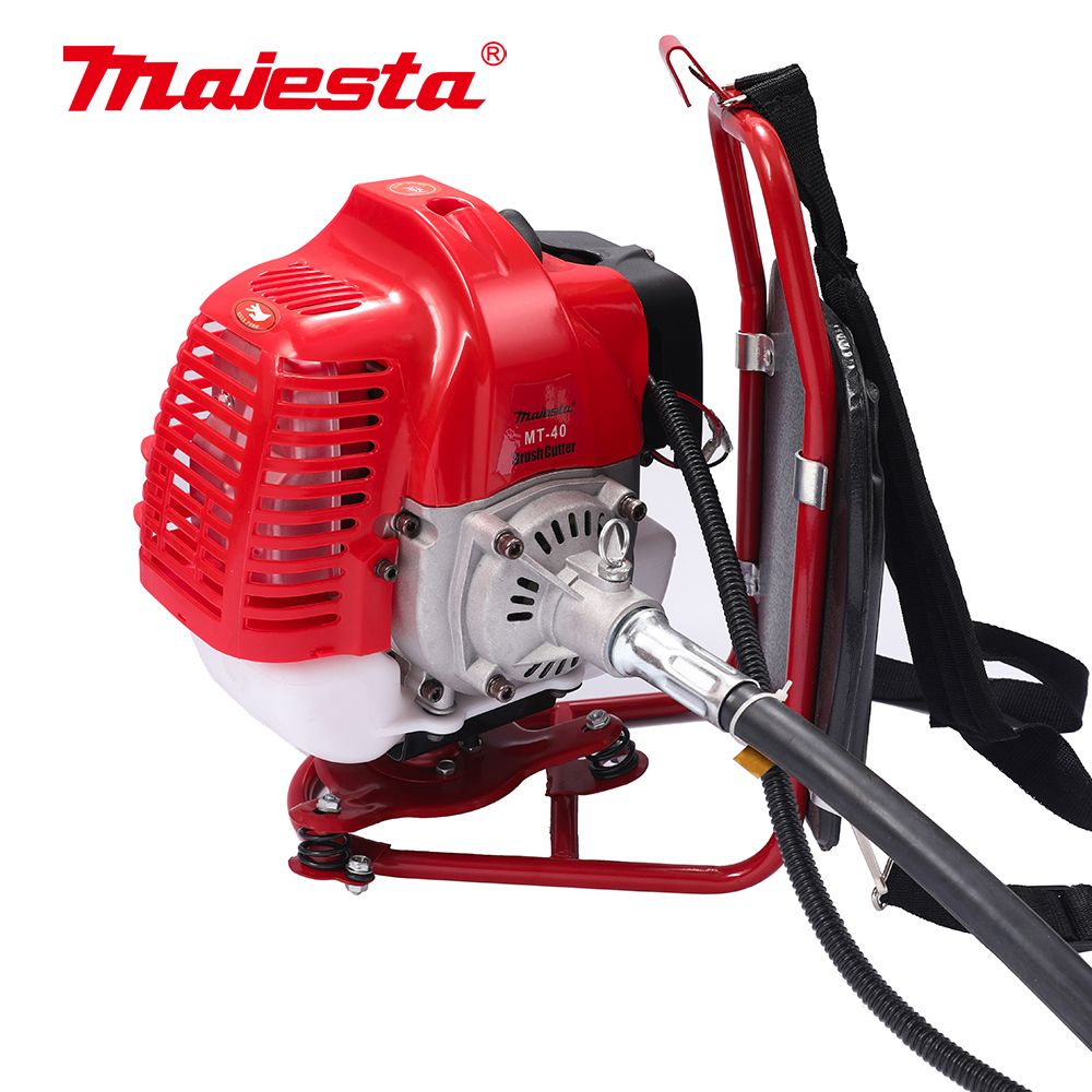 1500W 52Cc Gasoline Grass Trimmer（Back） Application Scenario
