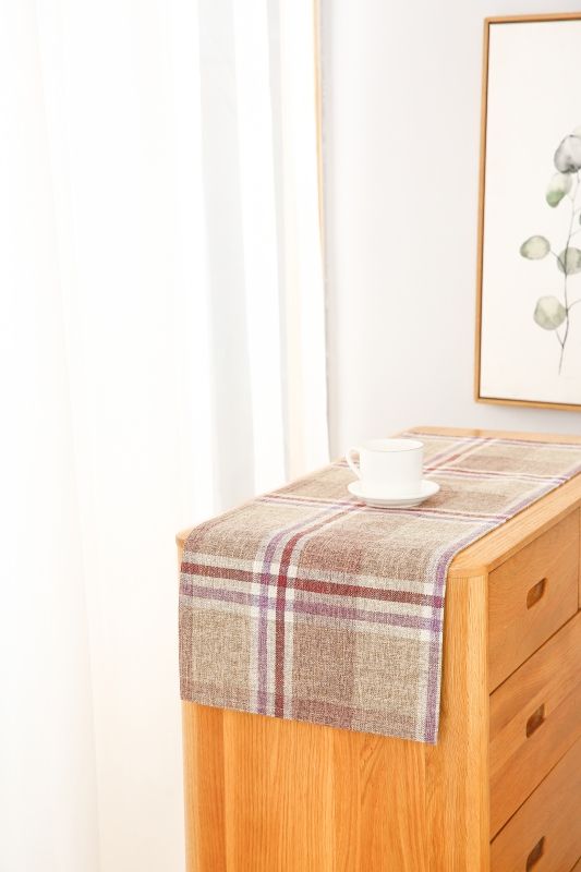 The flat corner table flag is 33*210 cm. The simple Nordic-style table flag, bed flag and coffee table flag can be customized