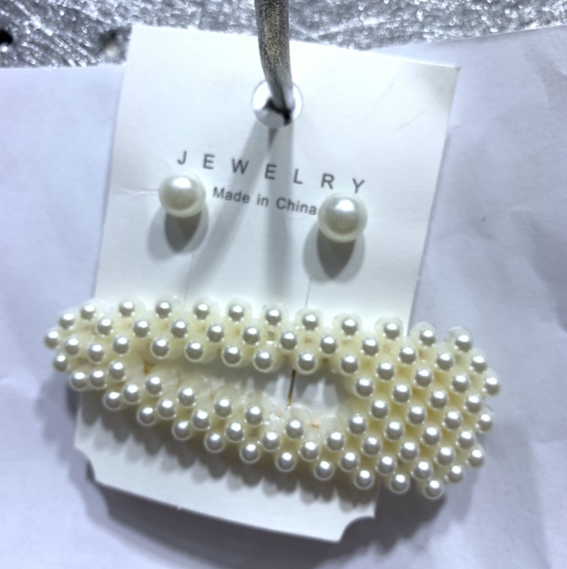 Pearl earring hairpin