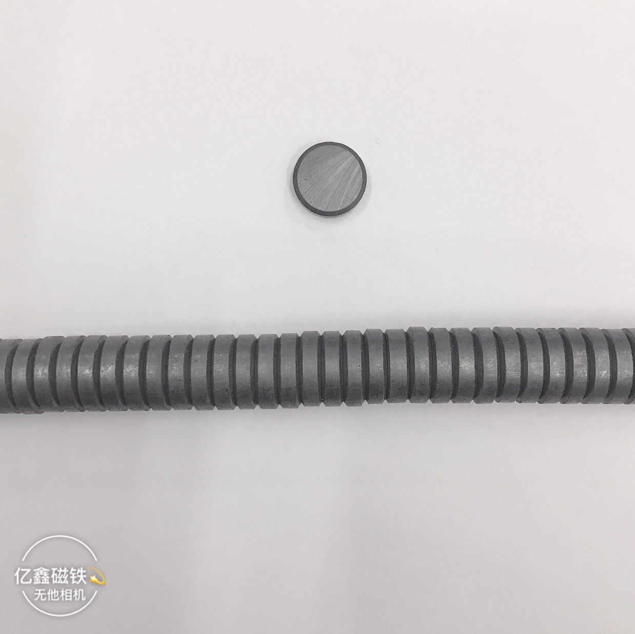 厂家直销外圆磨铁氧体冰箱贴磁铁黑色磁石