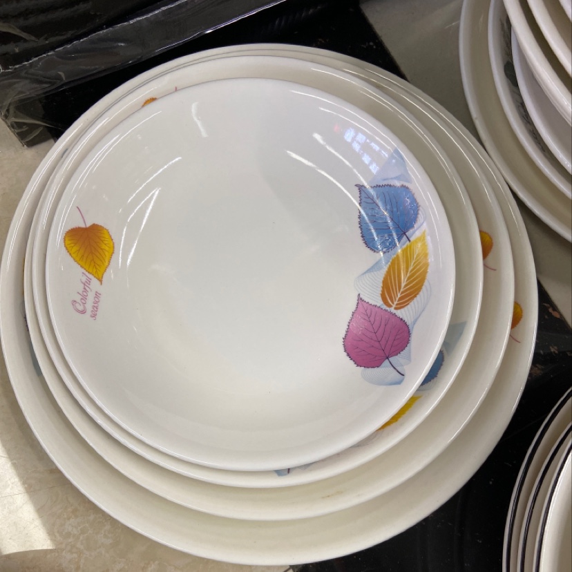 Three Leaf Pattern Pure White Printed Ceramic Plate Simple Style Multi-Size Multi-Style Optional