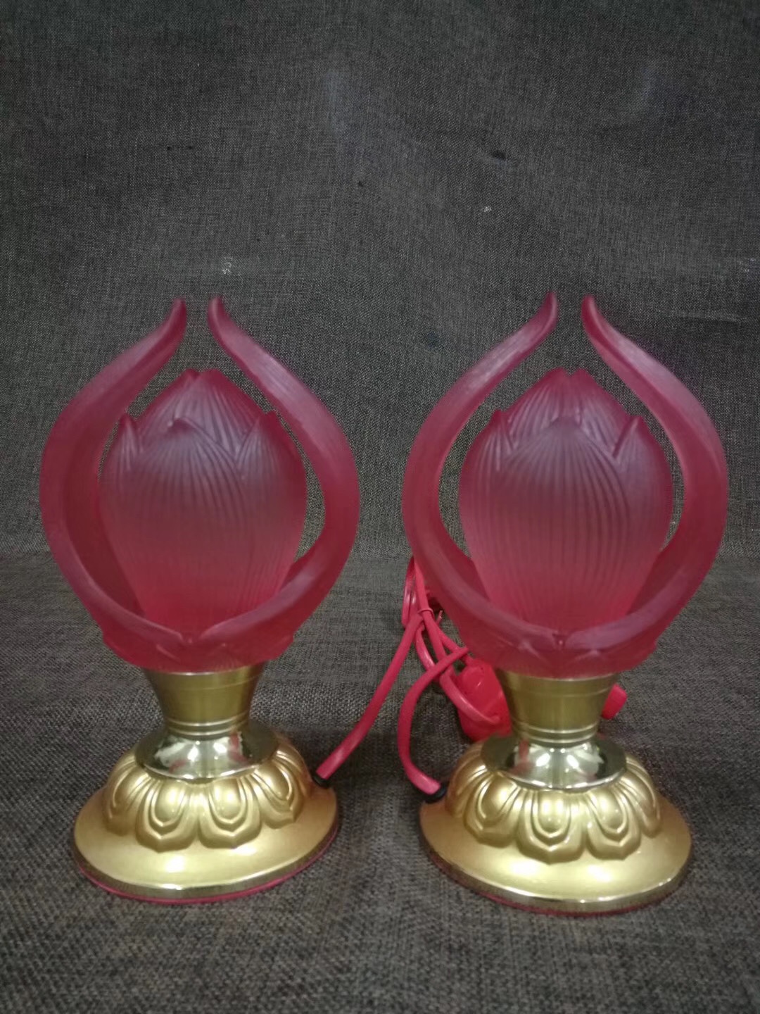كما ان المصباح الاصلي القديم المعروف باسم « الدَّوج » القديم المصبوب ب ٩ سنتيمترات Item Picture