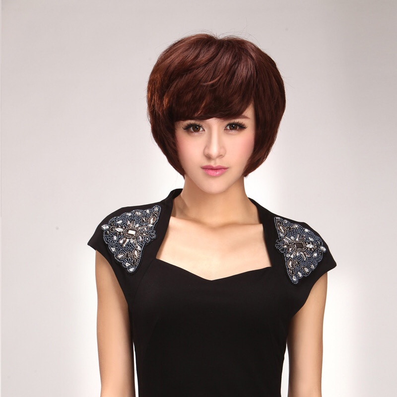 Fashionable long straight hair details Picture