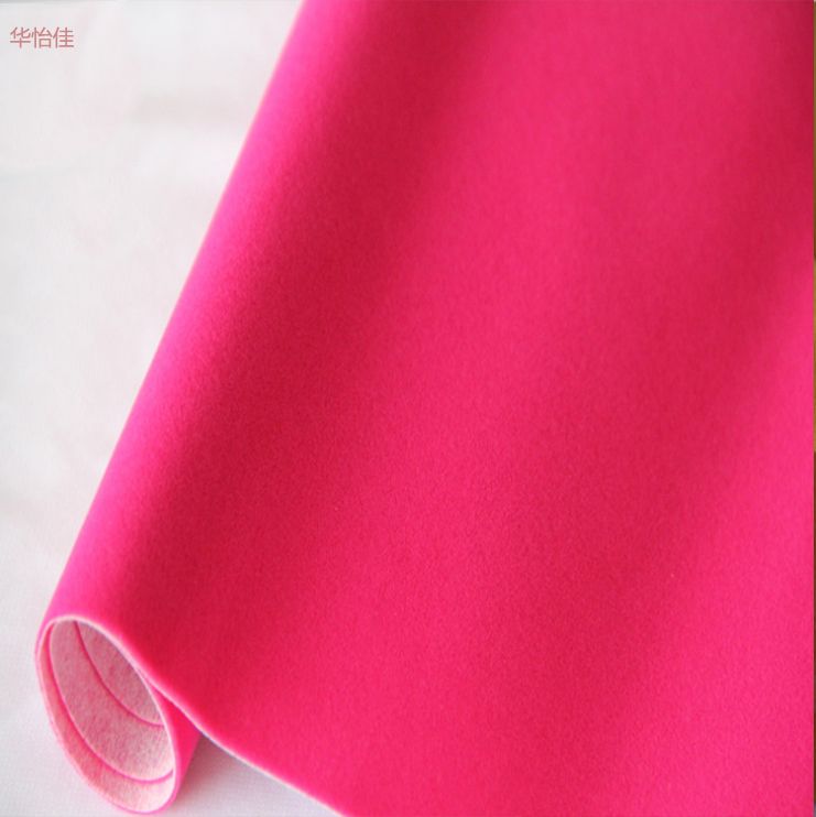 Hot-selling rose red non-thorn, non-woven bottom long-haired flocking fabric available for adhesive backing Dongguan jewelry box flocking fabric manufacturer Item Picture