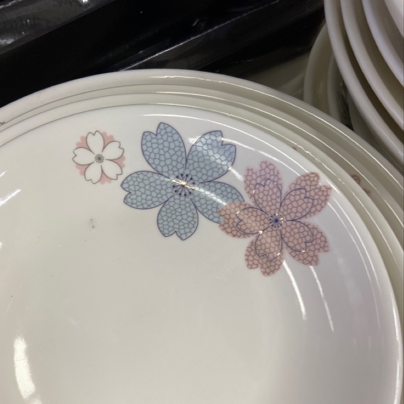三朵花 图案纯白印花陶瓷餐盘简约风格多尺寸多款式可选产品图