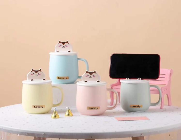 Squirrel ceramic cup stereo mobile phone bracket cover mug thumbnail