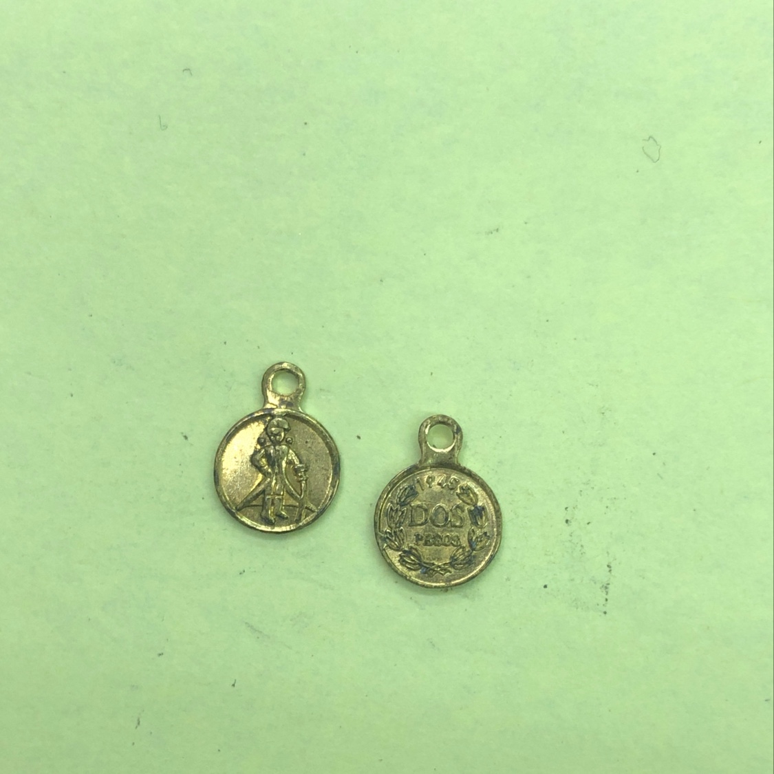 XH04841 Head coin outer diameter 7mm with hanging