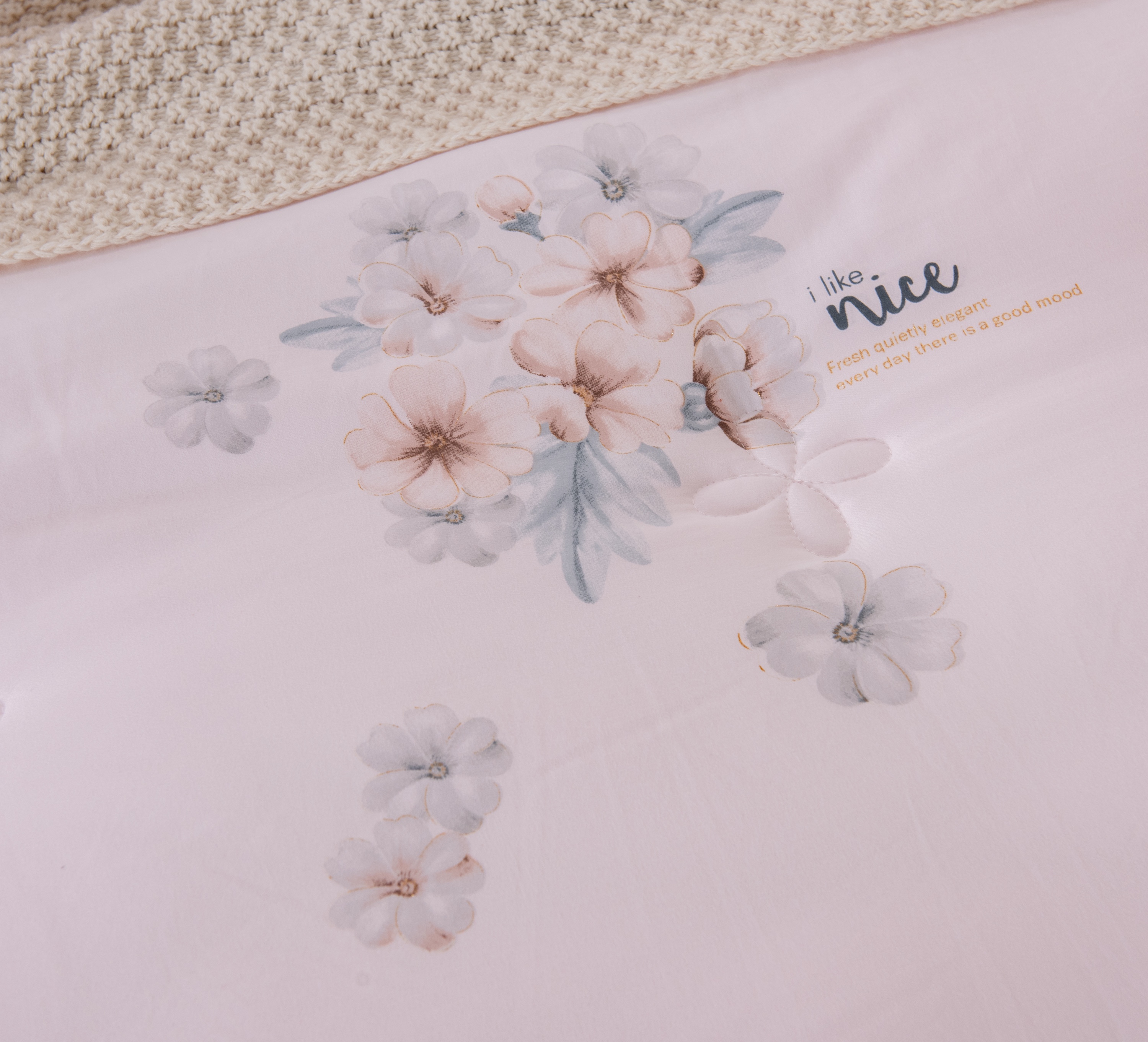 100% cotton printed winter quilt Application Scenario