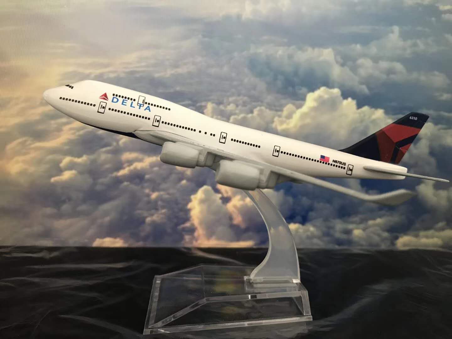Model aircraft (16CM Delta Air Lines B747-400) metal aircraft alloy model aircraft
