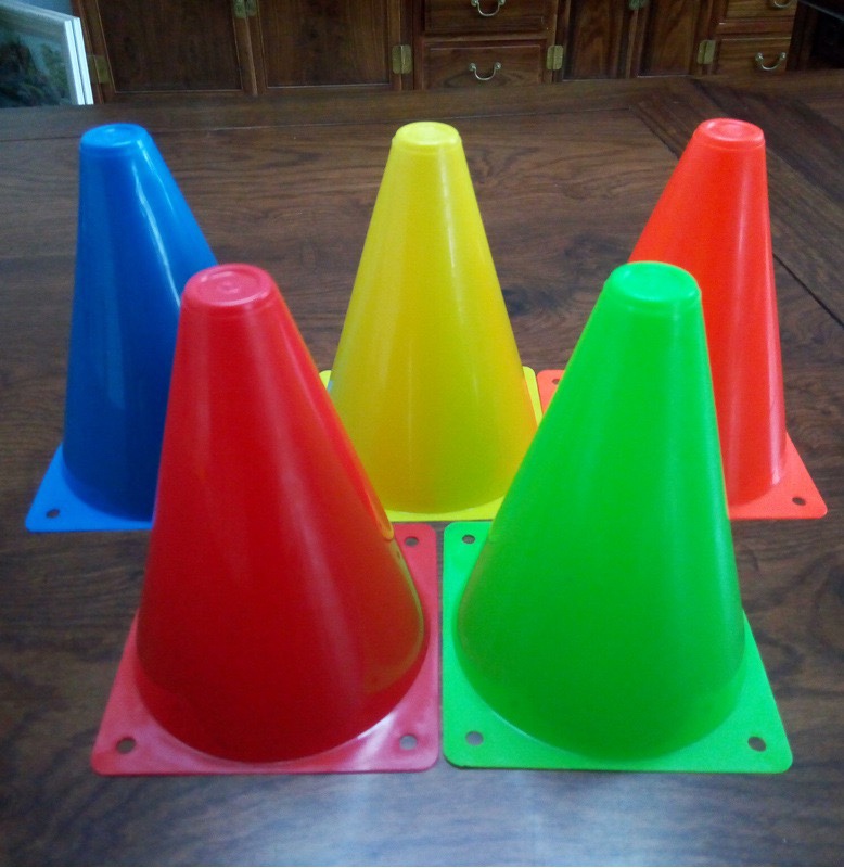 23Cm标准桶 路障生产批新款标志桶桶 路障筒 障碍锥路桩 足球训练装备器材详情图6