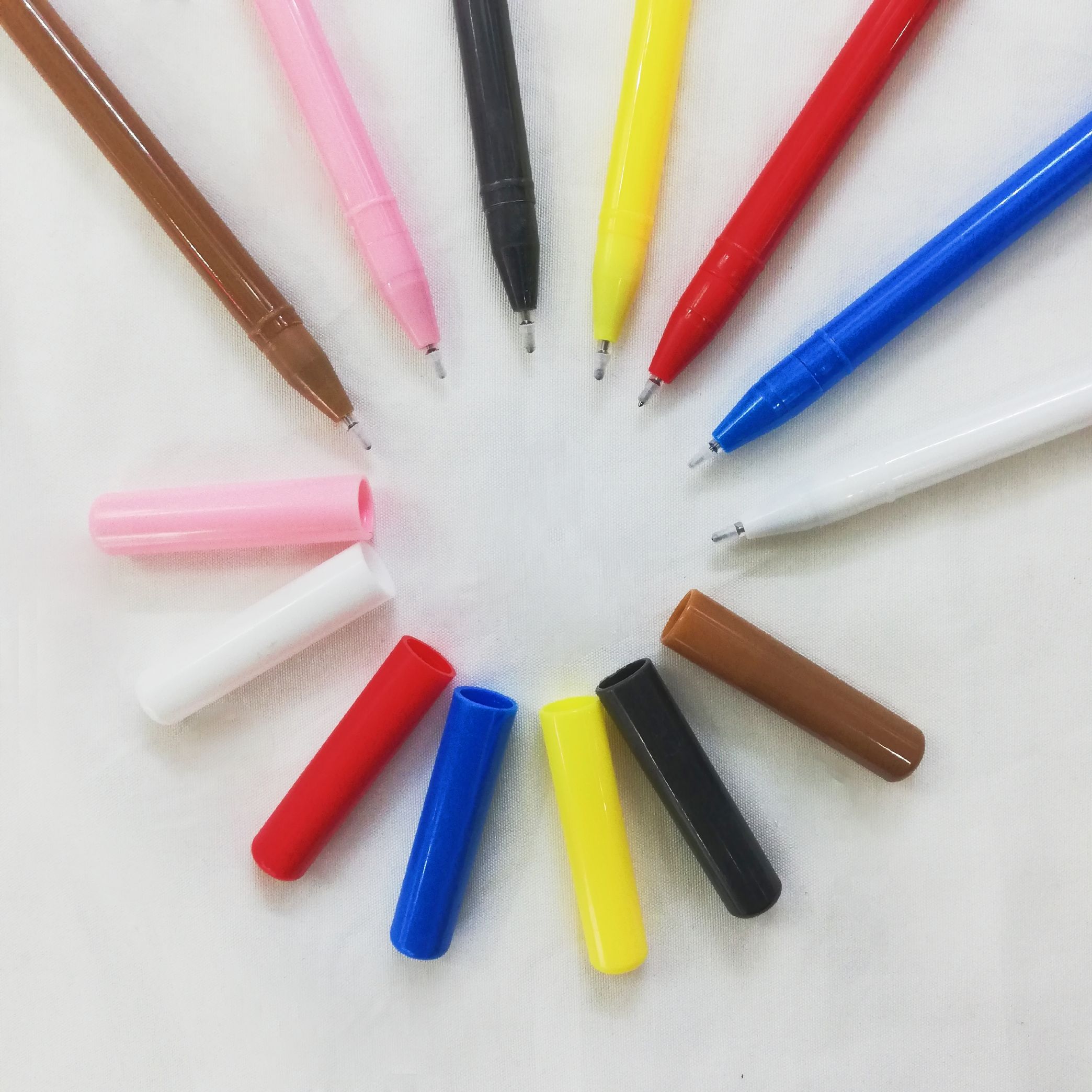 Cute cartoon-shaped gel pen Specification image