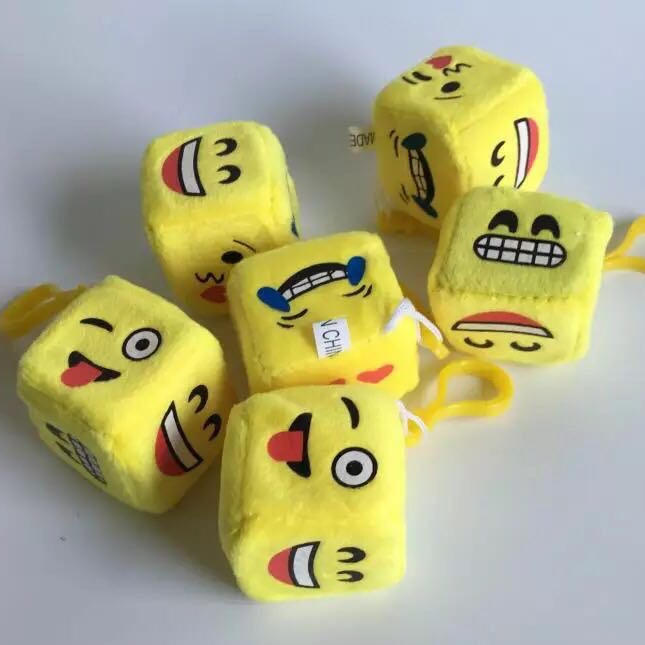 Plush toy expression dice cartoon smiling face dice student toy dice smiling face dice game pendant plush pendant