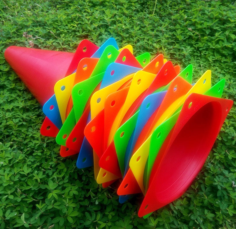 23Cm标准桶 路障生产批新款标志桶桶 路障筒 障碍锥路桩 足球训练装备器材细节图