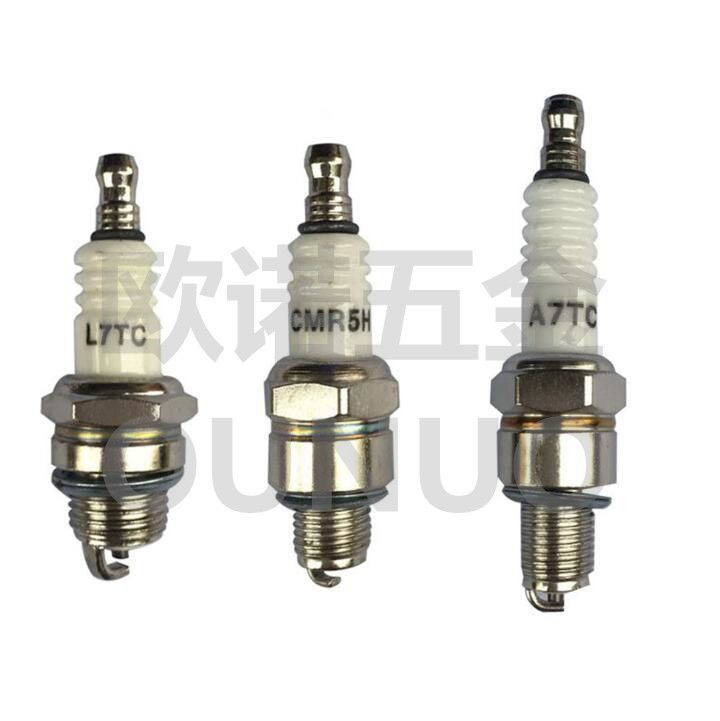 Spark plug chainsaw spark plug Mower pump generator spark plug igniter garden fittings mechanical fittings full figure