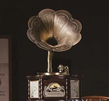 Vannesi European-style solid wood retro gramophone, antique vinyl record player 25X Bluetooth speaker detail image 2