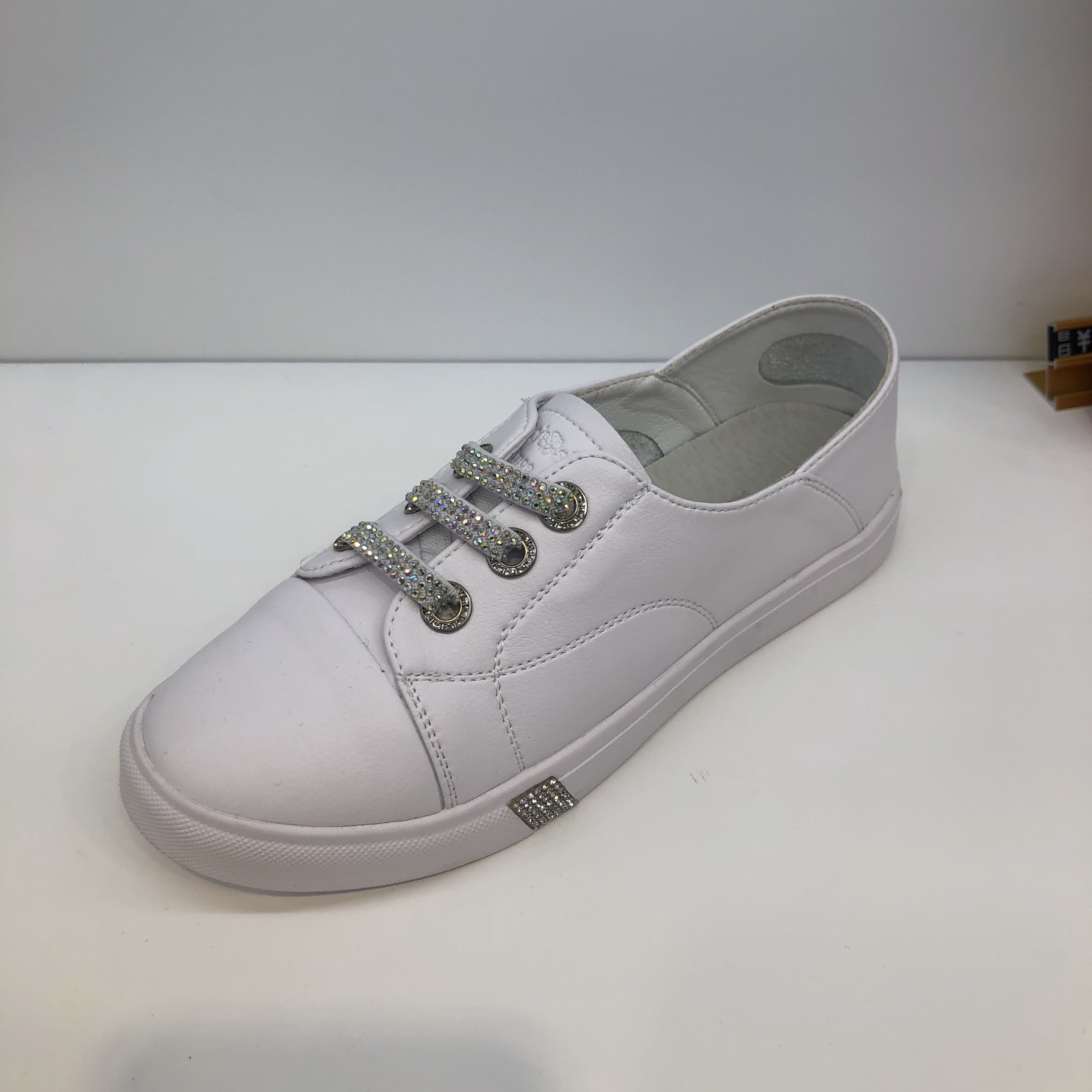 巨日时尚女鞋2020春新款休闲平底学生运动舒适圆头板鞋 2125021产品图