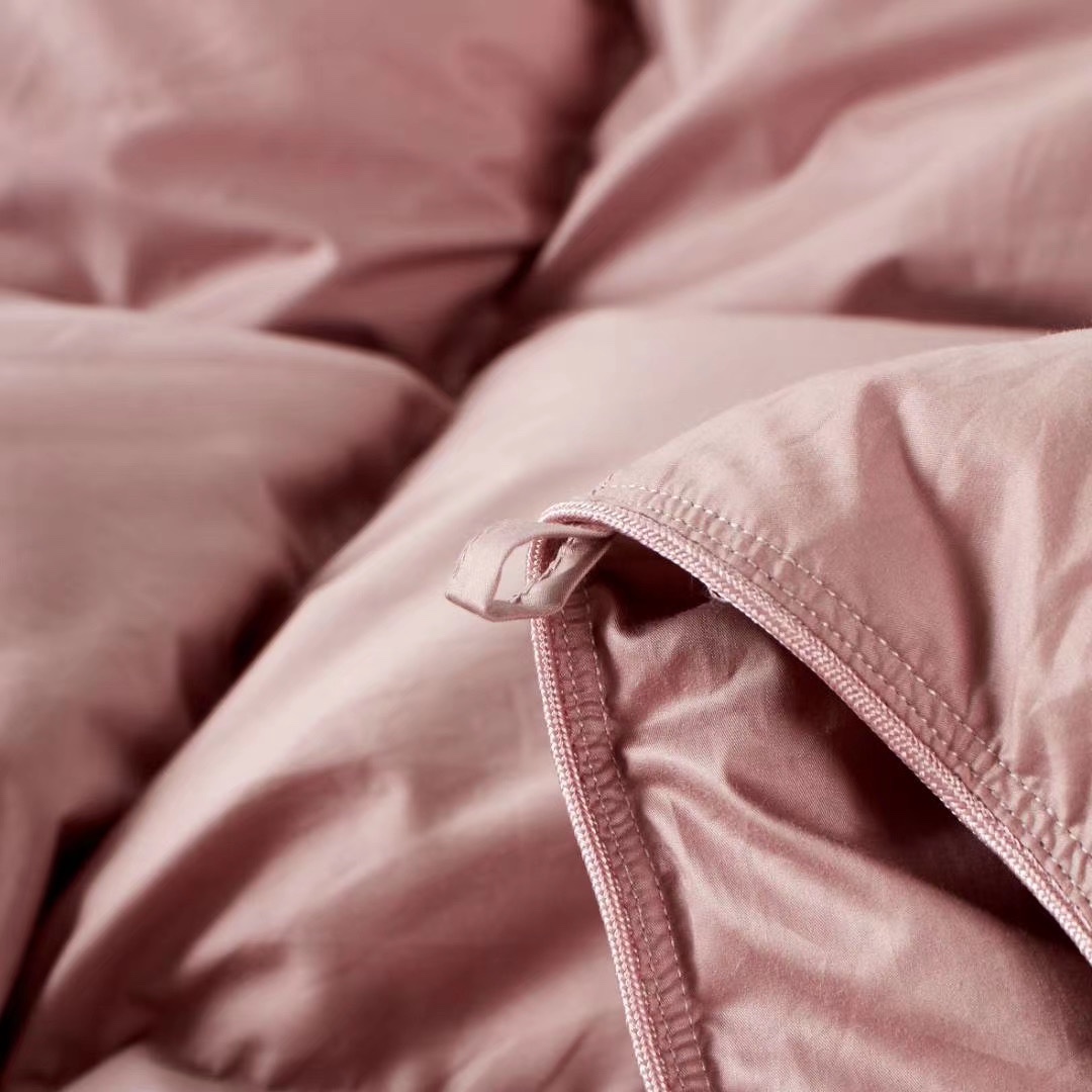 Romantic Locke goose down quilt details Picture