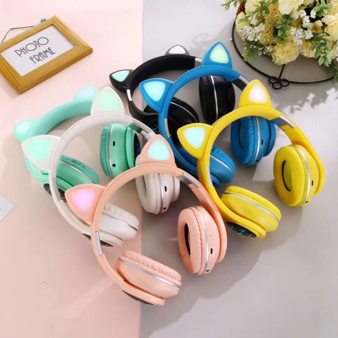 M2 Macaron Bluetooth Large Headphones, Cat Ear Large Headphones, Bluetooth card insertion for sound collection Application Scenario