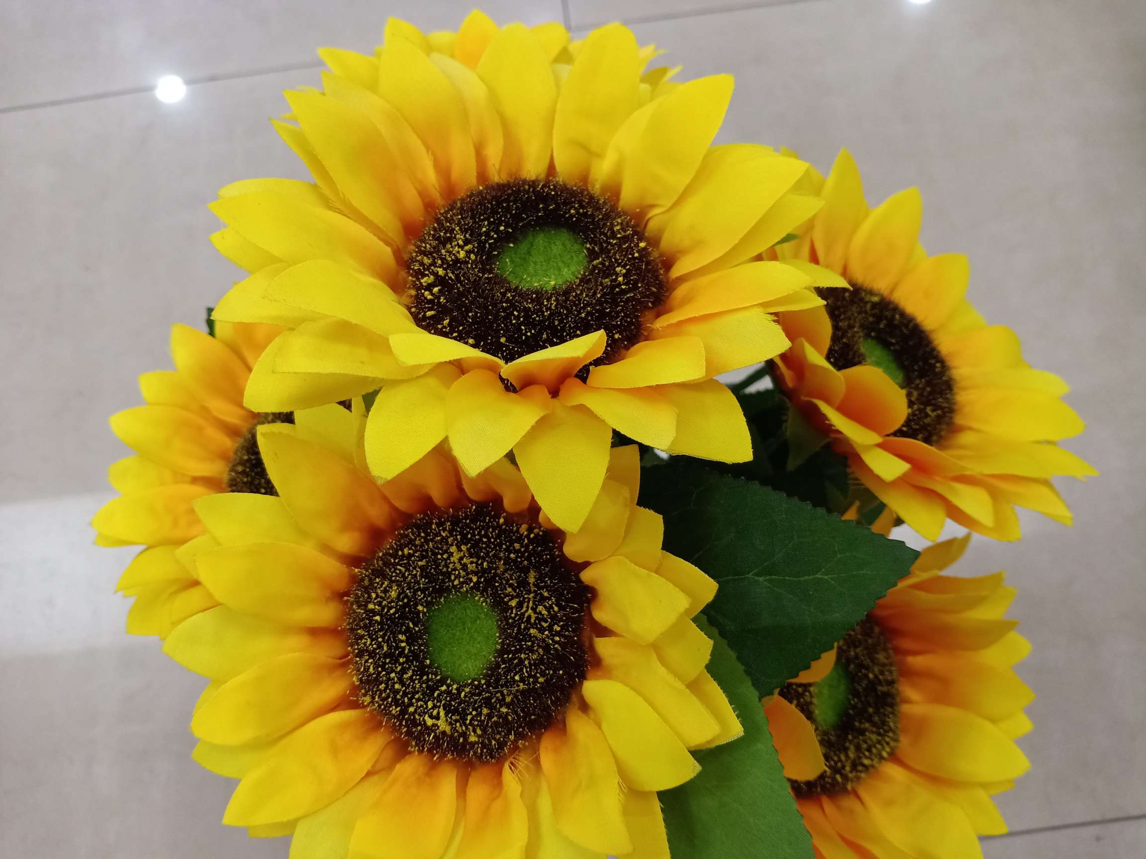 Living room artificial flowers, artificial flower arrangements, home artificial flower art decoration, 7-head artificial large sunflowers wholesale detail image 1