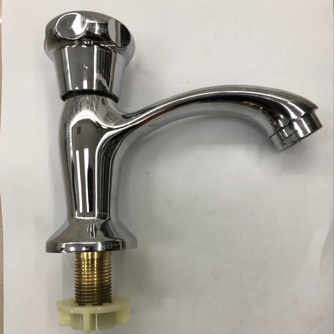 Single-cooling faucet 9