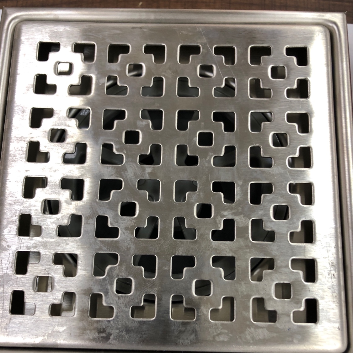 Stainless steel anti-odor floor drain