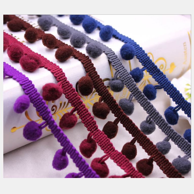 厂家直销现货小毛球绒球花边辅料 爆款环保彩色1.2cm直角毛球花边