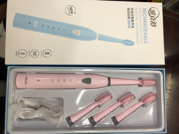 Rechargeable electric toothbrush thumbnail