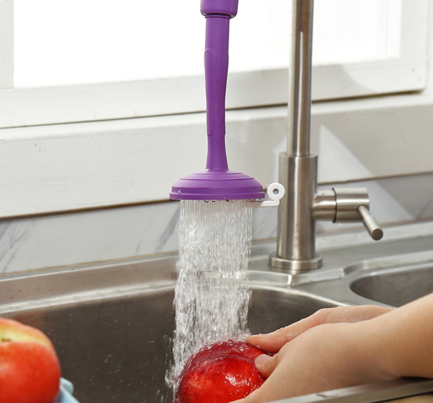 新款塑料水龙头花洒防溅厨房用品水龙头节水调节器