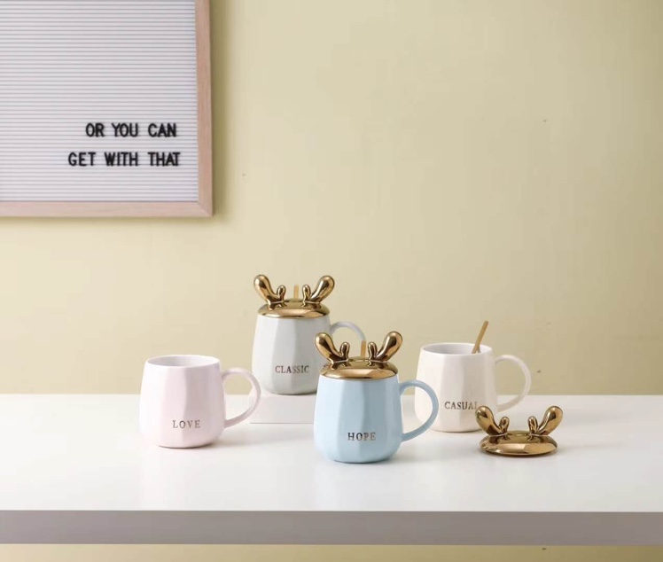 Gold bowknot covered glazed ceramic cup thumbnail