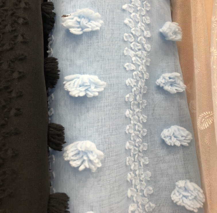 This season's new style of blue striped large wool ball fabric is sold directly by the manufacturer in stock