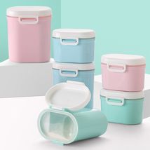 婴儿奶粉盒便携式外出大容量储存罐宝宝分装盒米粉迷你密封奶粉格