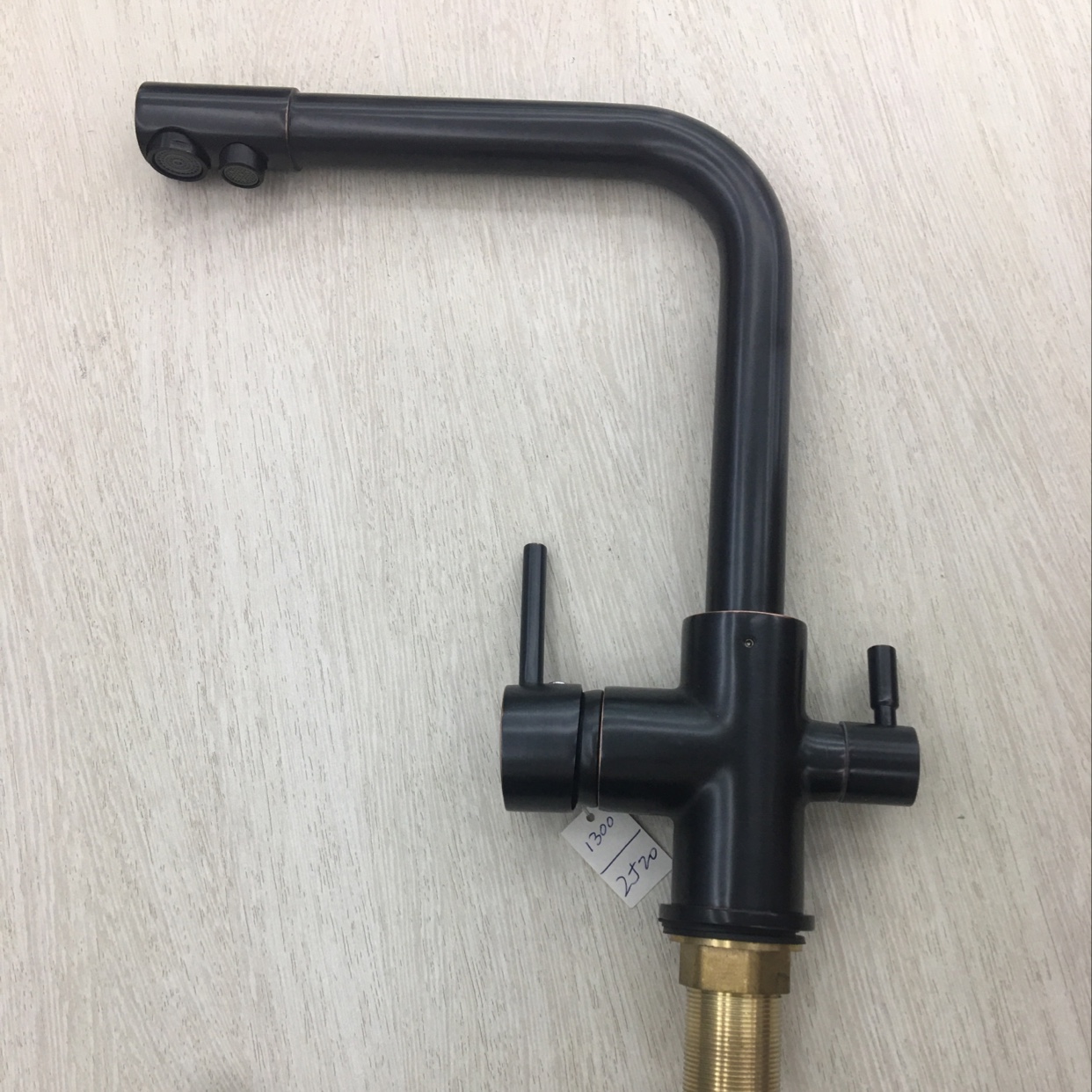 Black
Triple Tap