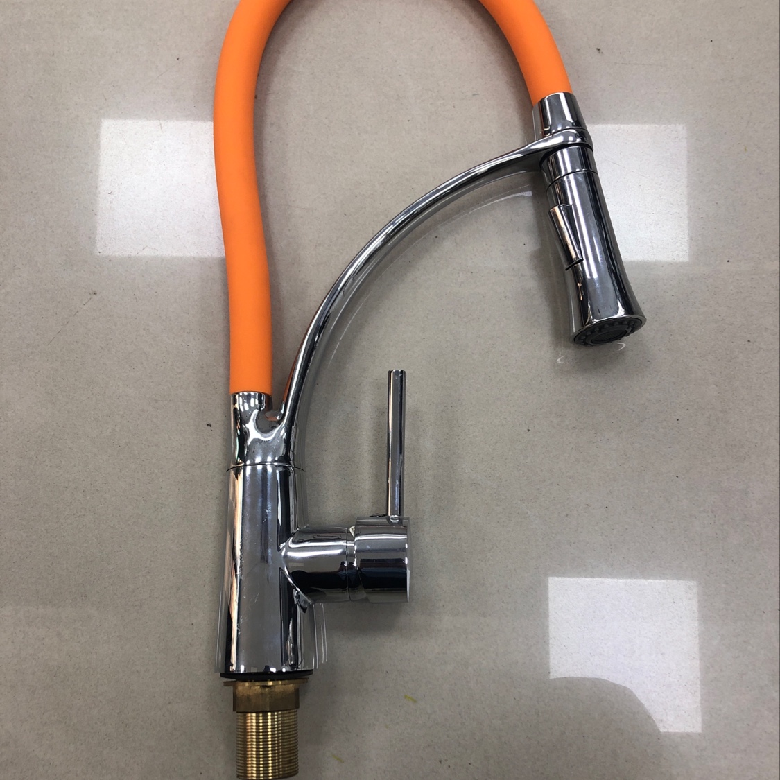 All-copper kitchen sliding faucet 2 details Picture
